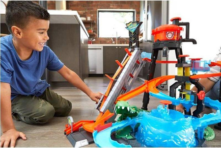 Hot wheels ftb67 megamyjnia atak krokodyla