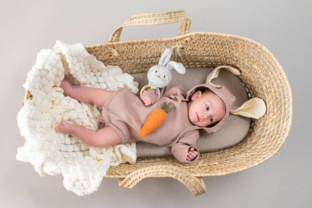 Taf Toys Grzechotka królik Rylee 130255