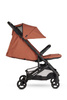 Easywalker Miley 2 Kompaktowy wózek spacerowy z torbą transportową Sunset Red 112962