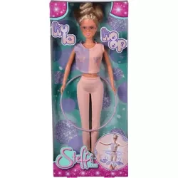 Steffi z hula hoop 082802