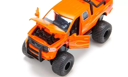 Siku 2358 RAM 1500 z oponami balonowymi