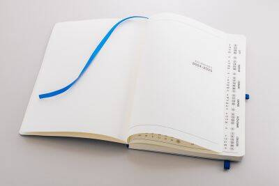 Kalendarz B5 18 miesięczny TNS granatowy 2024/2025 084865