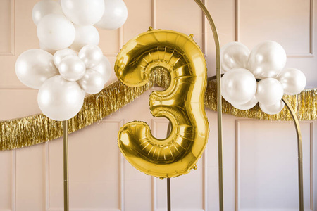 Balon foliowy cyfra 3 72cm jasny złoty 033467