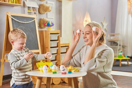 Tomy toomies piszczące jajeczka 6szt w pojemniku 015814 