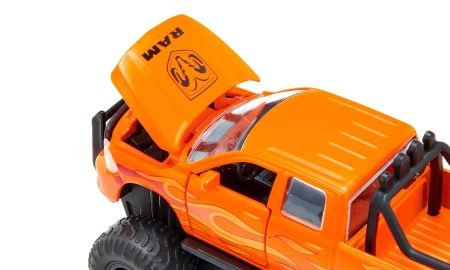 Siku 2358 RAM 1500 z oponami balonowymi