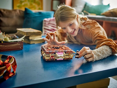 Lego 76449 Harry Potter Potworna księga potworów z zębami 812878