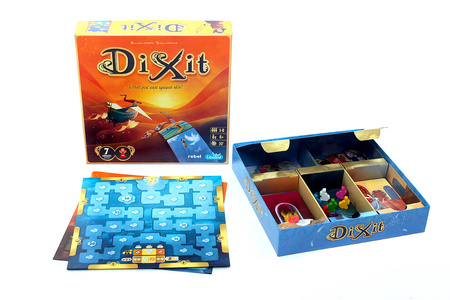 Dixit 083443