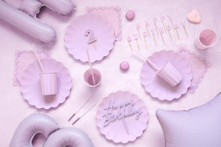 Świeczki urodzinowe Happy Birthday 13szt 2,5cm fioletowy 067561