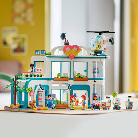 Lego 42621 Friends Szpital w mieście Heartlake