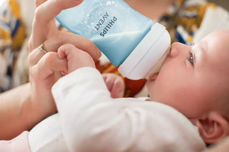 Avent Niebieska Responsywna Butelka Natural 260 ml 989677