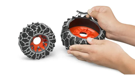 BRUDER 03018 Traktor Claas Axion 950 z pługiem do śniegu i łańcuchami na koła 030186