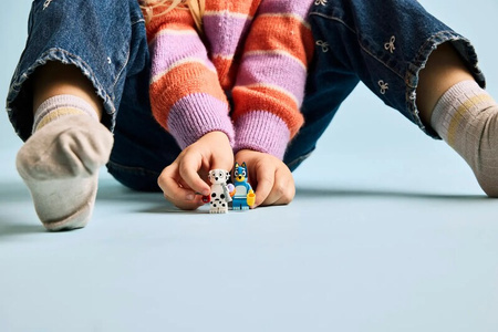 Lego Bluey 11201 Blue i Łatka na placu zabaw 813424