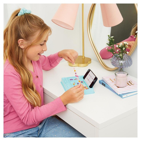 Make it real! Color Reveal DIY Bracelets 012175