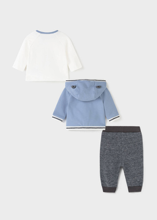 Mayoral Dzianinowy dres z koszulką ECOFRIENDS dla chłopca rozm. 6-9 m 75 kolor 43 baby blue
