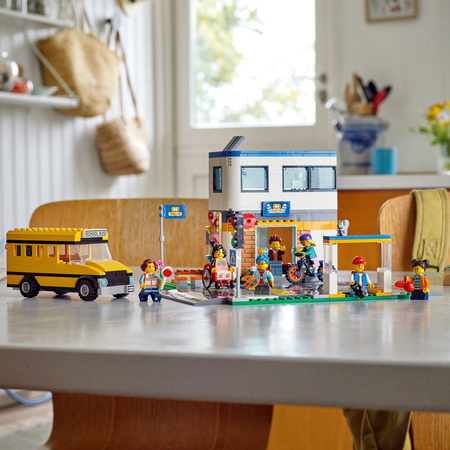Lego 60329 City Dzień w szkole