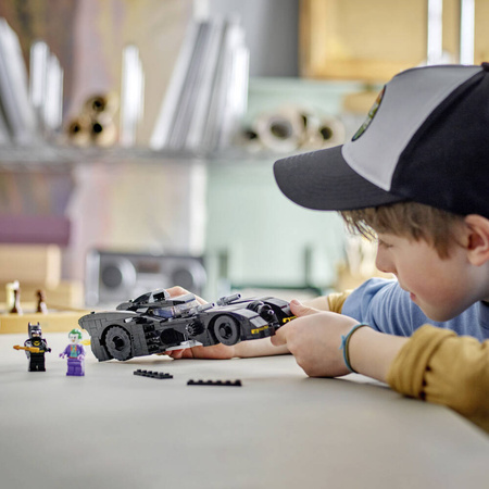 Lego 76224 Batman Batmobil: Pościg Batmana za Jokerem