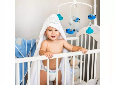 Babyono Okrycie kąpielowe welurowe -ręcznik z kapturkiem 85x85 cm 412374