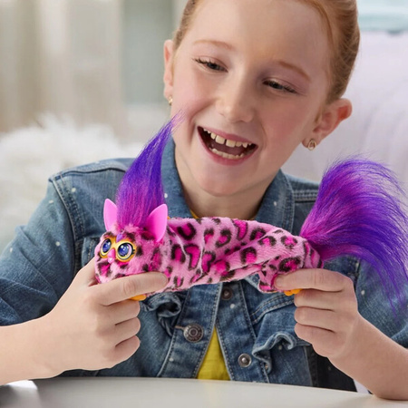 Furby DJ Furbiś Kitt Ee Luv 330222