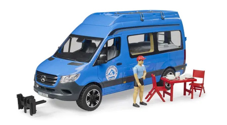 Bruder 02684 MB Sprinter Camper niebieski z figurką i akcesoriami 026844