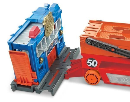 Hot wheels laweta na 50 aut transporter ghr48
