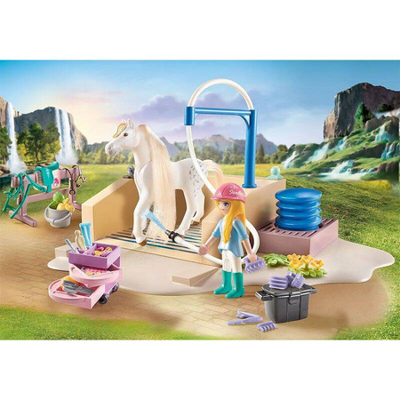 Playmobil 71354 Isabella i Lioness z myjnią dla koni 713544