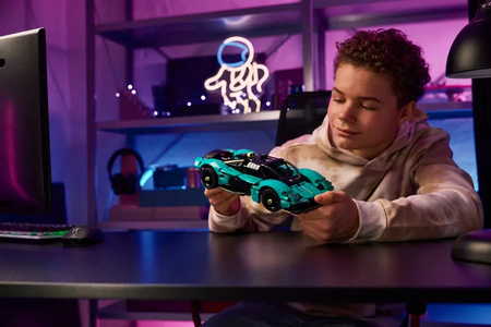 Lego 42208 Technic Aston Martin Valkyrie 816319