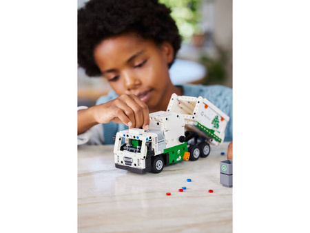 Lego 42167 Technic Śmieciarka Mack LR Electric