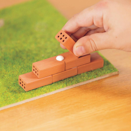 Trefl Brick Trick Buduj z cegły Chatka M 608748