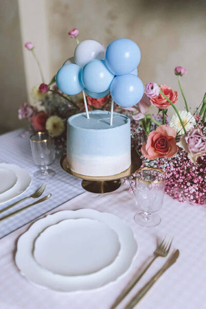 Balonowy topper na tort niebieski 29cm 033023