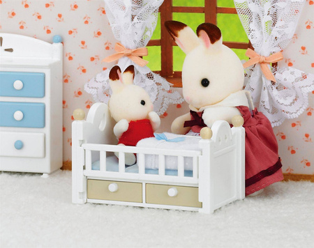 Sylvanian families 5017 zestaw dziecko królik + łóżeczko