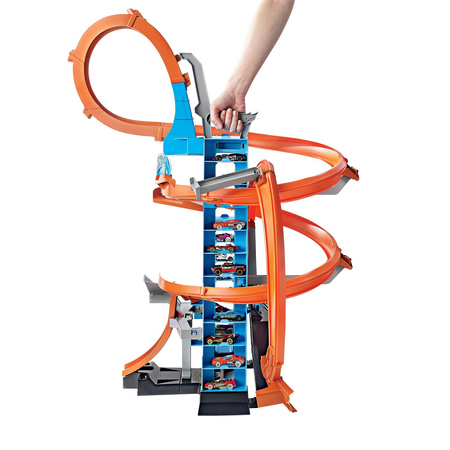 Hot wheels gjm76 wieża podniebne kraksy zestaw