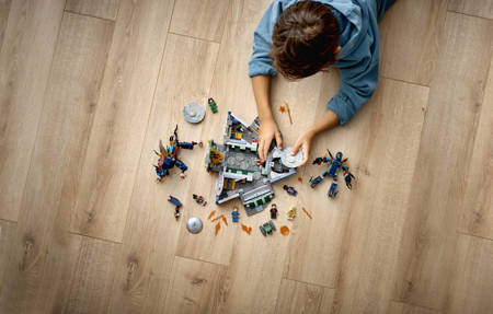 Lego 76156 Marvel Domo powstaje