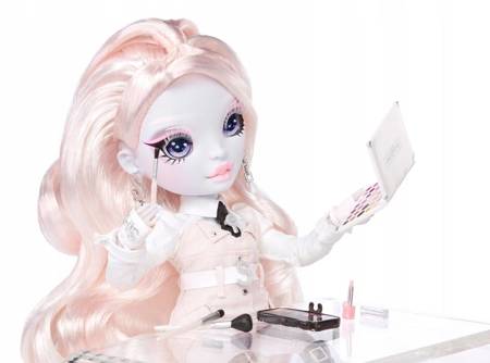 Rainbow High Shadow High Fashion Doll Karla Choupette 583042